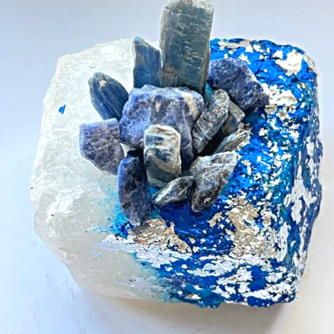 WHITE QUARTZ  Kyanite+Sodalite - Kat & Gio Aromatherapy Crystal Gemstone Candles 