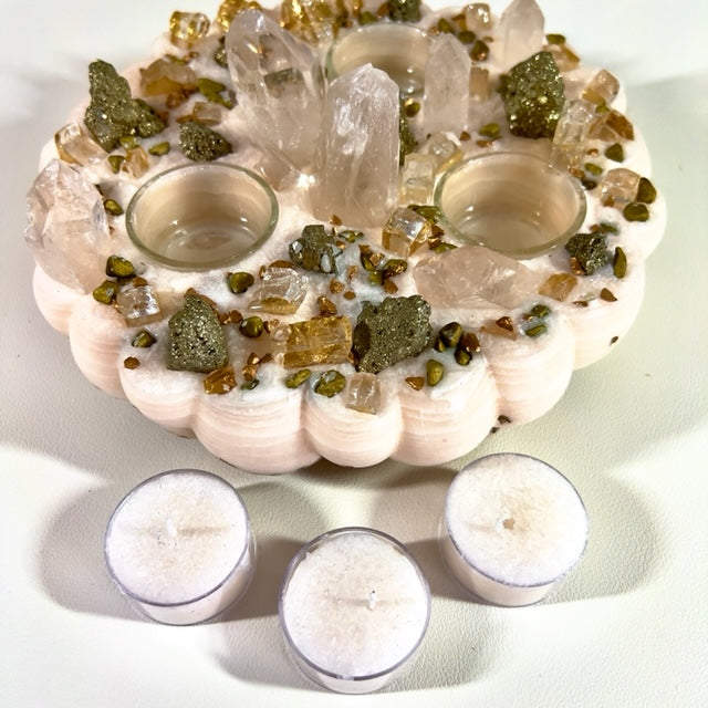 VENUSIAN GLOW 01 - Kat & Gio Aromatherapy Crystal Gemstone Candles 