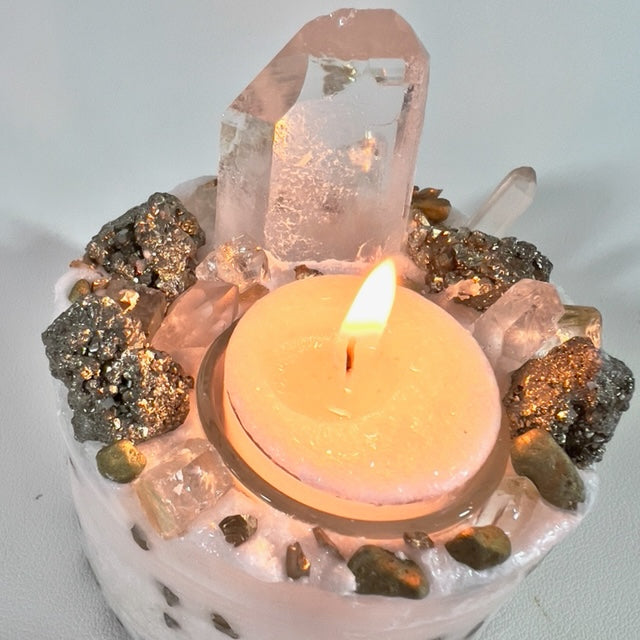 VENUSIAN GLOW 04 - Kat & Gio Aromatherapy Crystal Gemstone Candles 